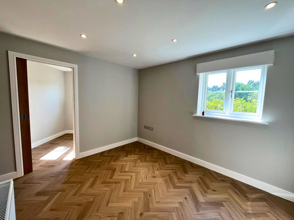 Harrow Drive Headley